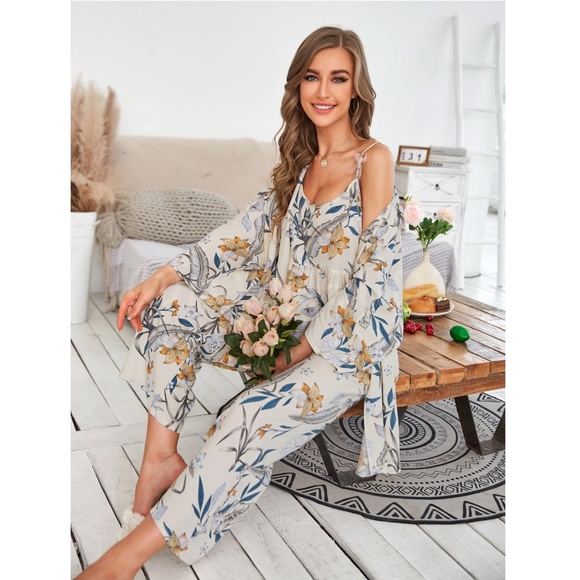 3 Piece Beige Floral Print Pajama Set - Picture 3 of 7